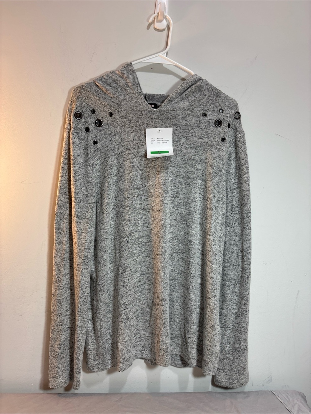 Bydesign Gray Hooded Women’s Sweater with Eyelet Detail 798